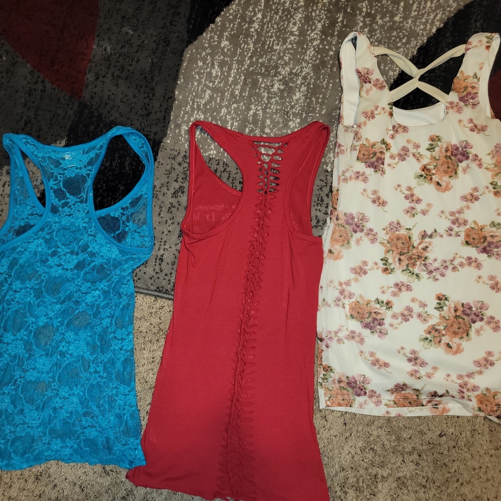 Shirt bundle - Picture 13 of 13